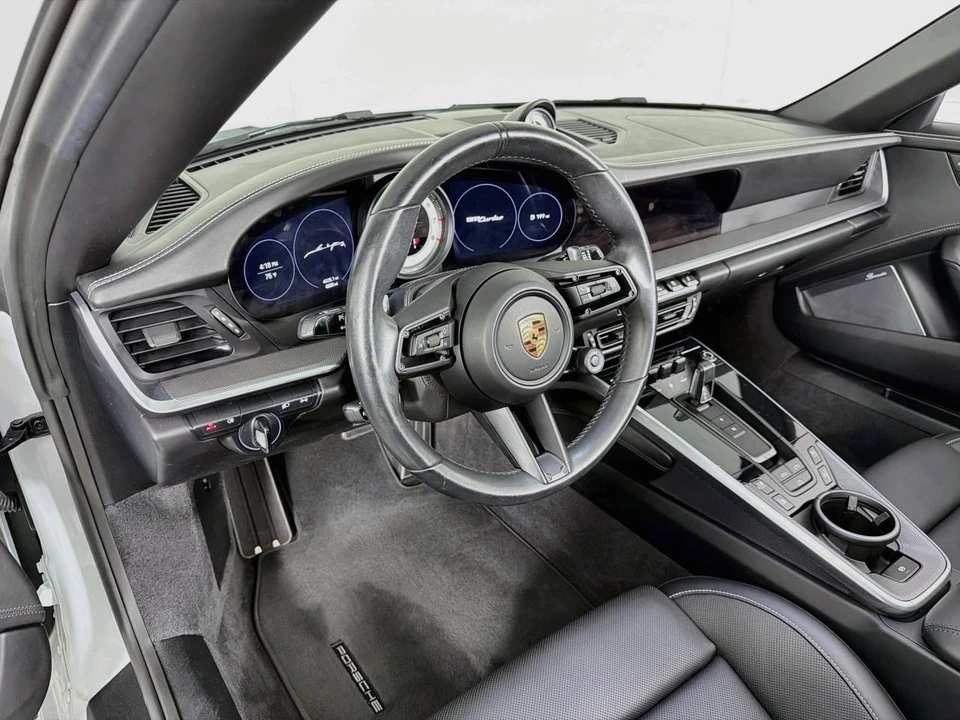 2023 Porsche 992 Turbo - Image 4 of 5