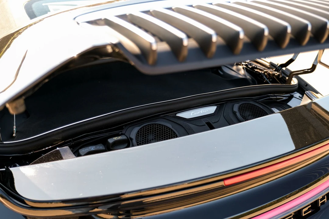 2023 Porsche 992 Turbo - Image 8 of 10