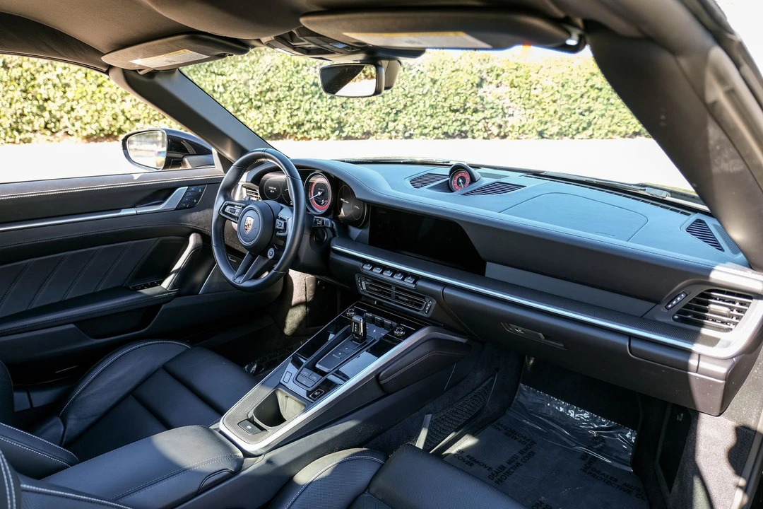 2023 Porsche 992 Turbo - Image 7 of 10