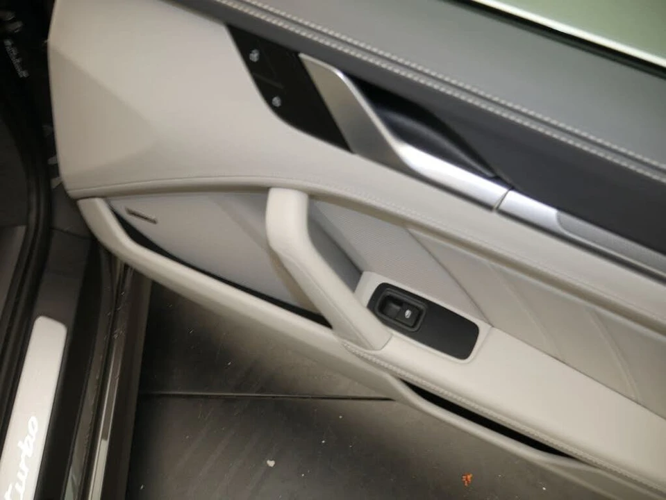 2023 Porsche 992 Turbo - Image 21 of 31