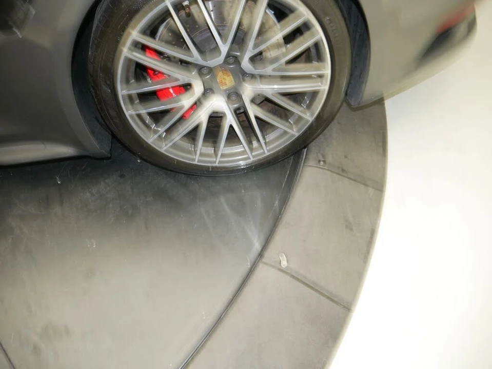 2023 Porsche 992 Turbo - Image 17 of 31