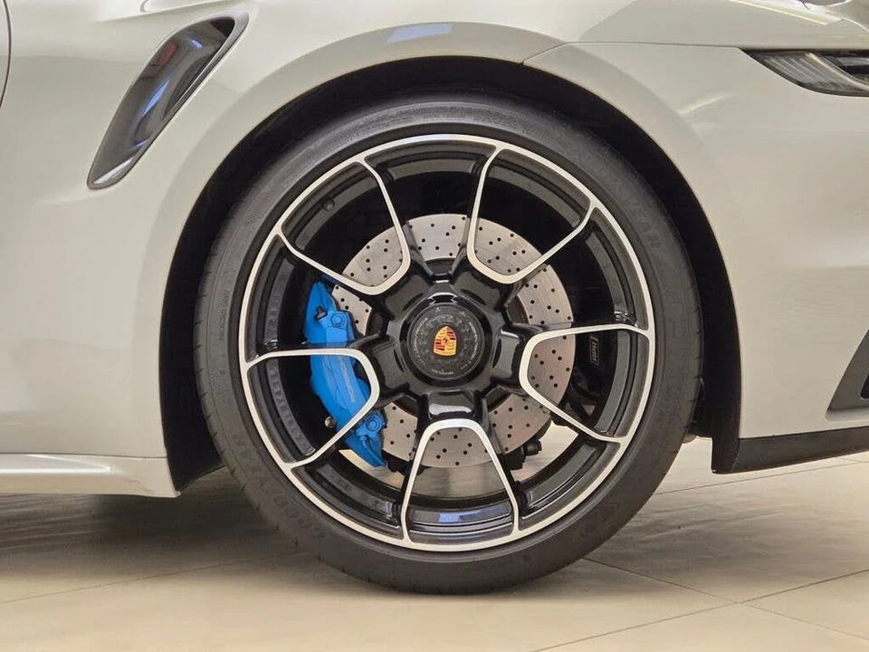 2023 Porsche 992 Turbo - Image 14 of 31