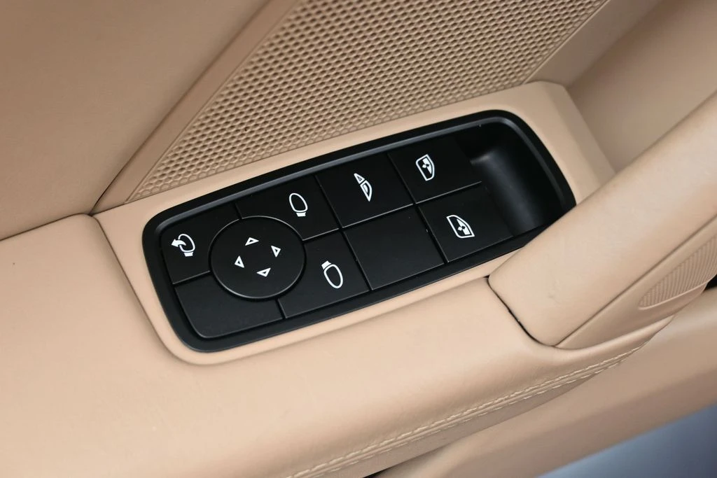 2023 Porsche 992 Turbo S - Image 17 of 31