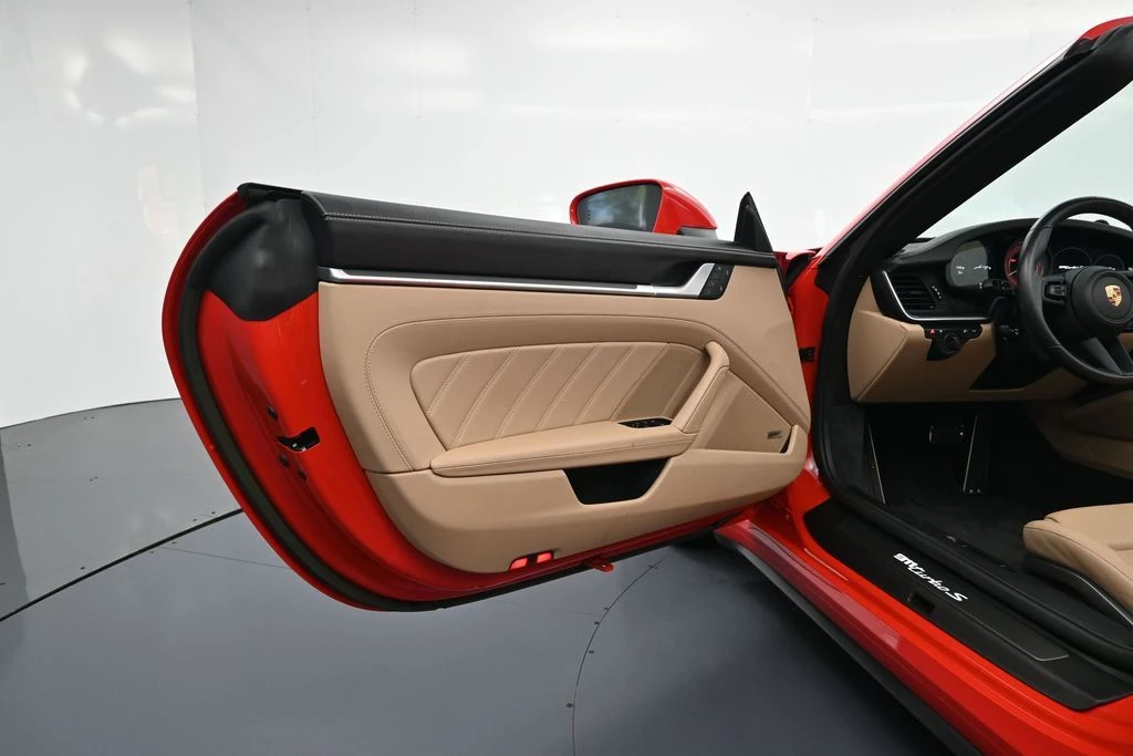 2023 Porsche 992 Turbo S - Image 14 of 31