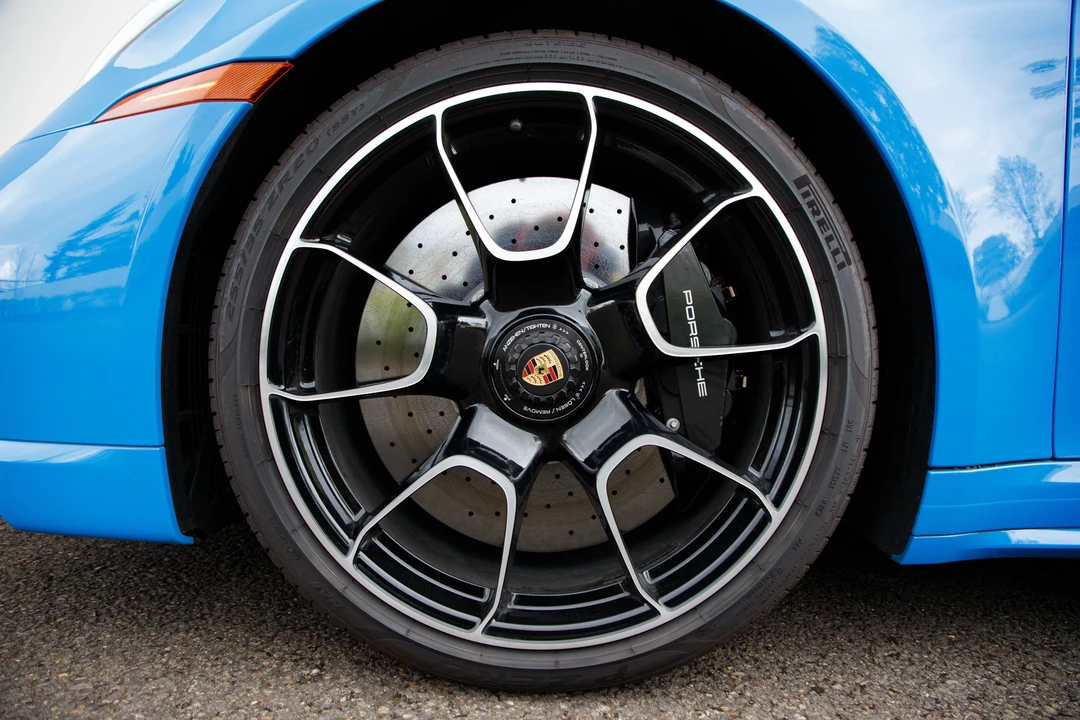 2023 Porsche 992 Turbo S - Image 26 of 31