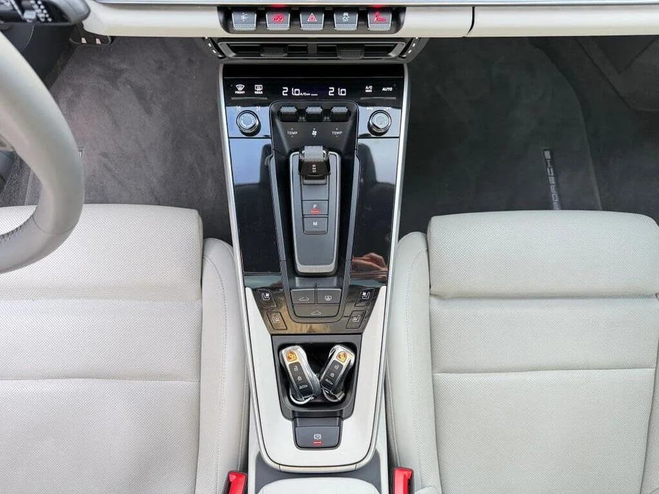 2023 Porsche 992 Turbo S - Image 22 of 31
