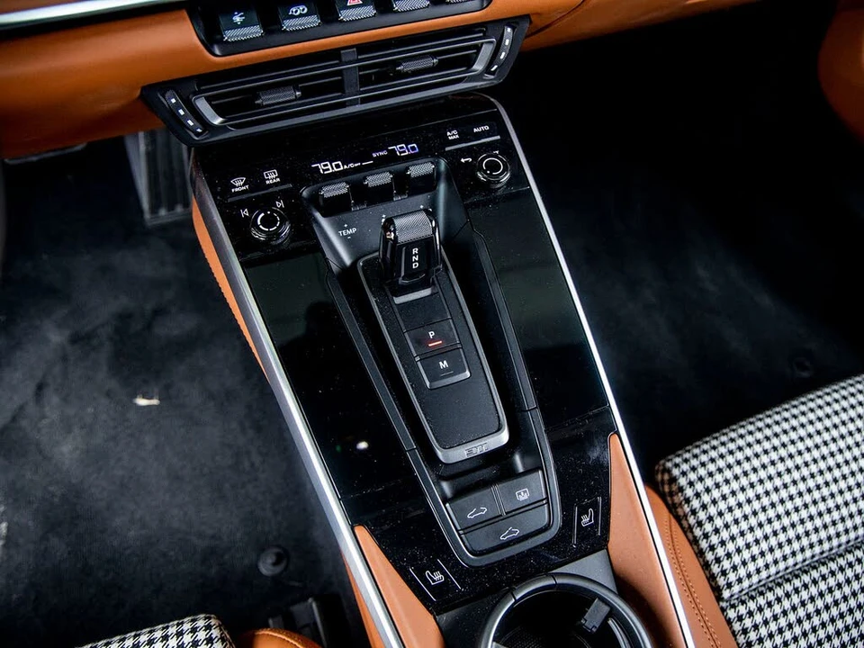 2023 Porsche 992 Turbo S - Image 28 of 31