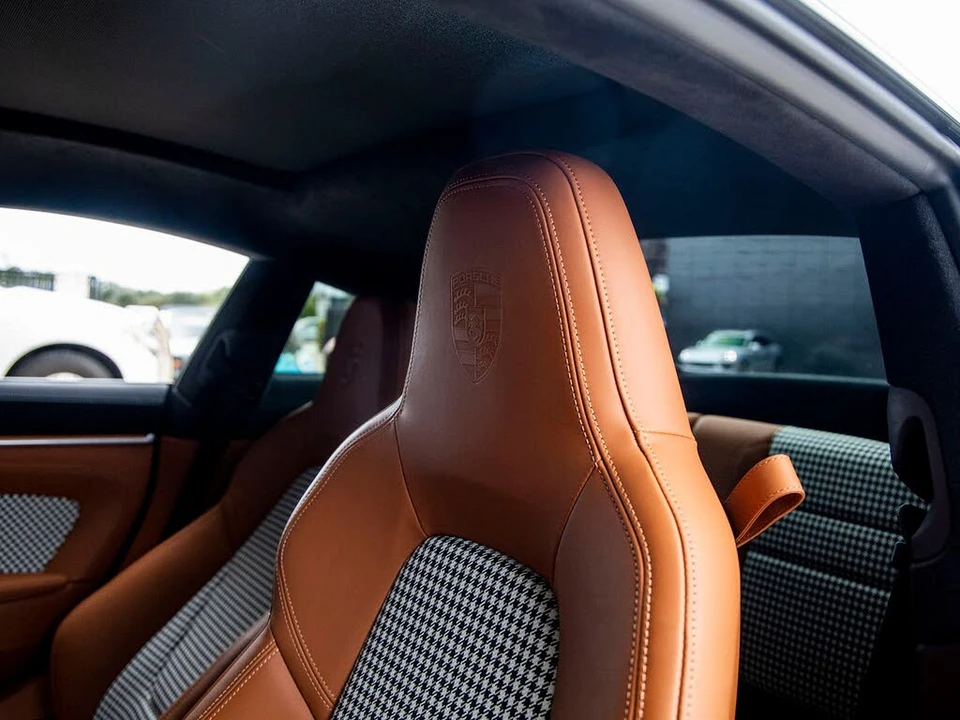 2023 Porsche 992 Turbo S - Image 21 of 31