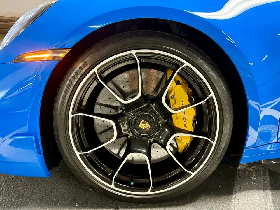2023 Porsche 992 Turbo S - Image 15 of 31