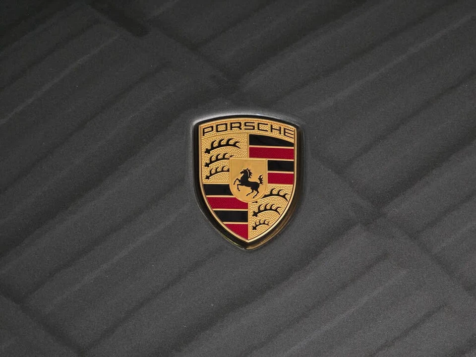 2023 Porsche 992 Turbo S - Image 25 of 31