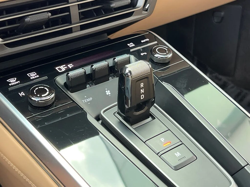2023 Porsche 992 Turbo S - Image 28 of 31