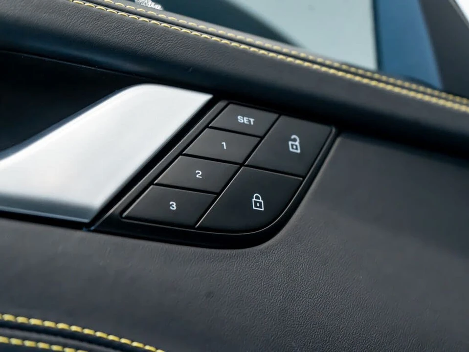 2023 Porsche 992 Turbo S - Image 13 of 31