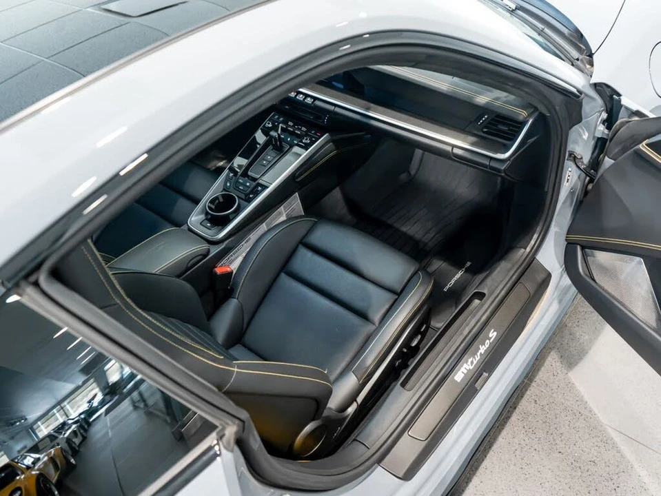 2023 Porsche 992 Turbo S - Image 24 of 31