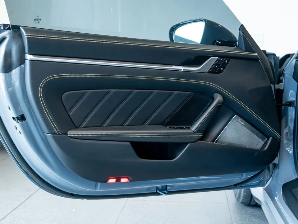 2023 Porsche 992 Turbo S - Image 12 of 31