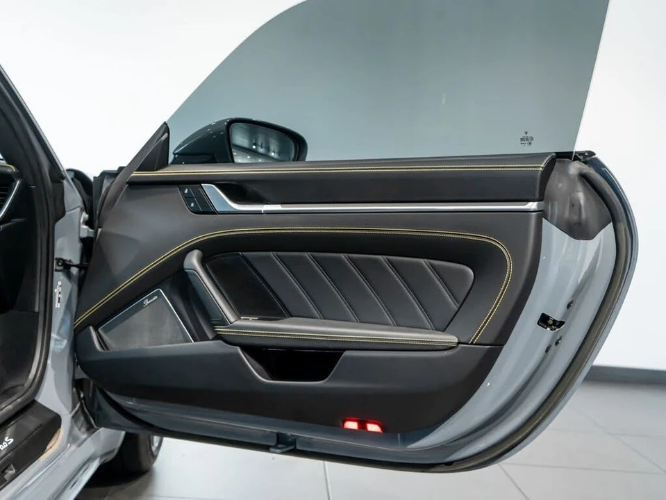 2023 Porsche 992 Turbo S - Image 23 of 31