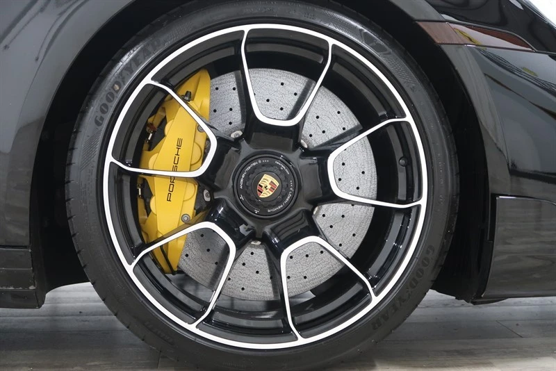 2023 Porsche 992 Turbo S - Image 26 of 31