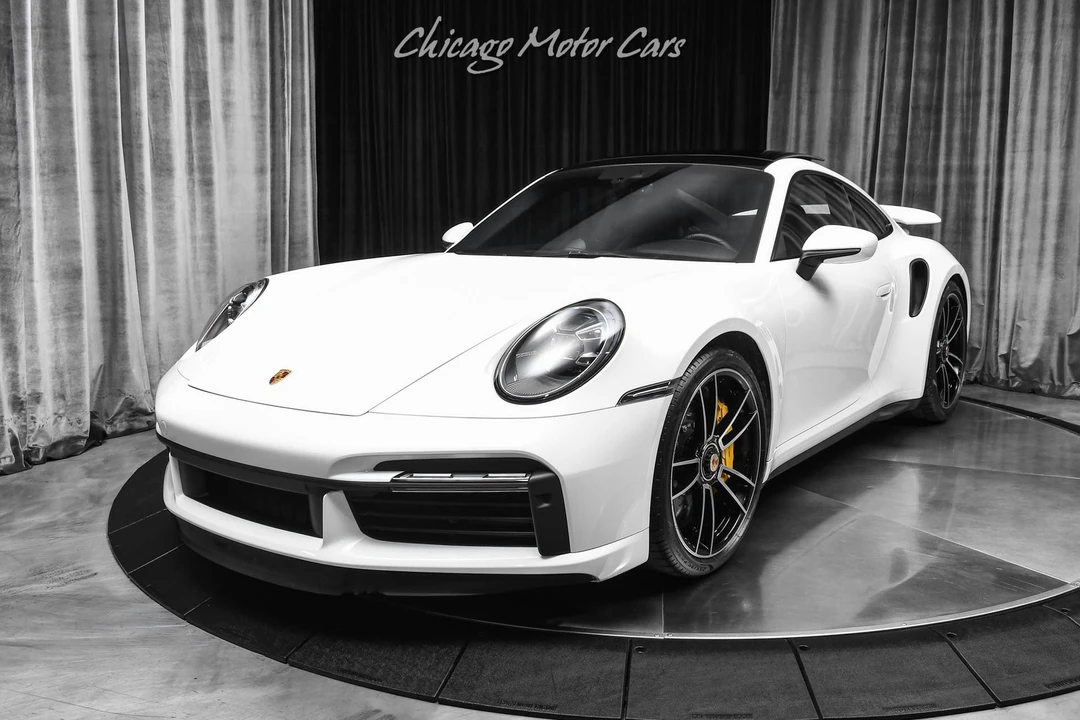 2023 Porsche - Image 2 of 31