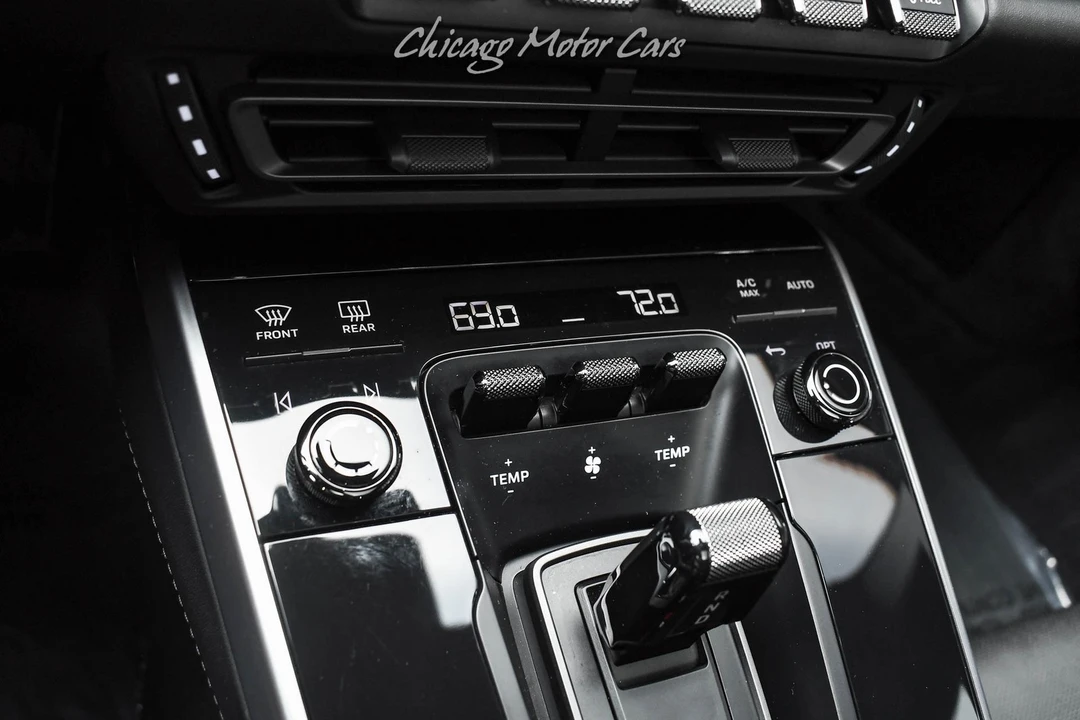 2023 Porsche - Image 18 of 31