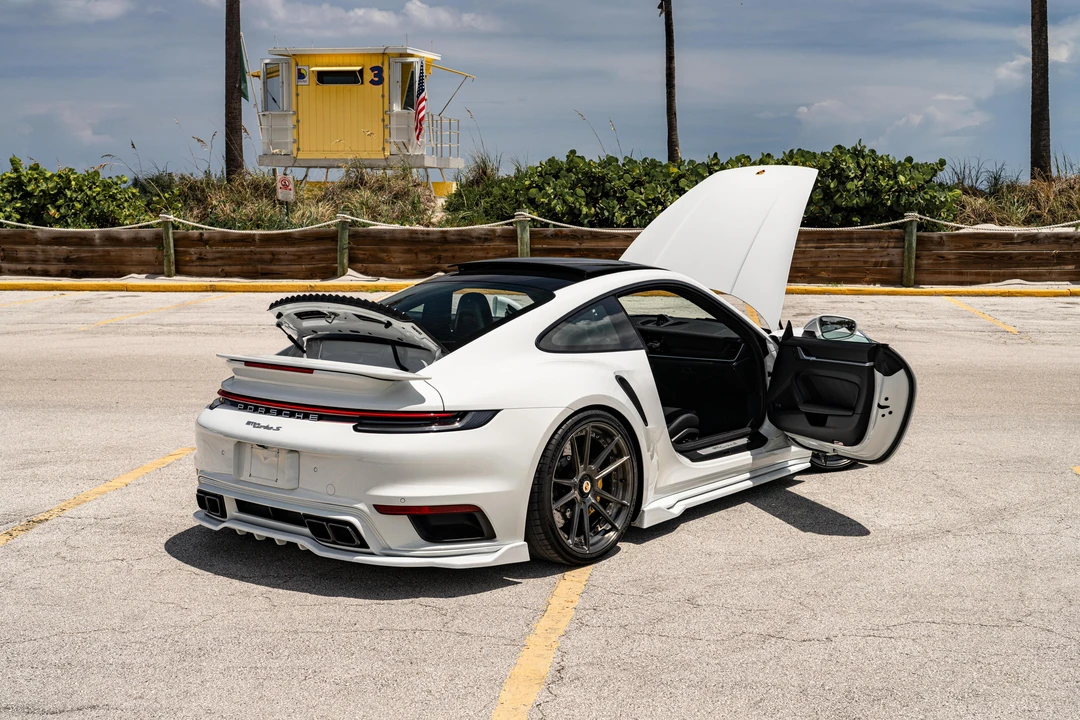 2023 Porsche 992 Turbo - Image 14 of 31