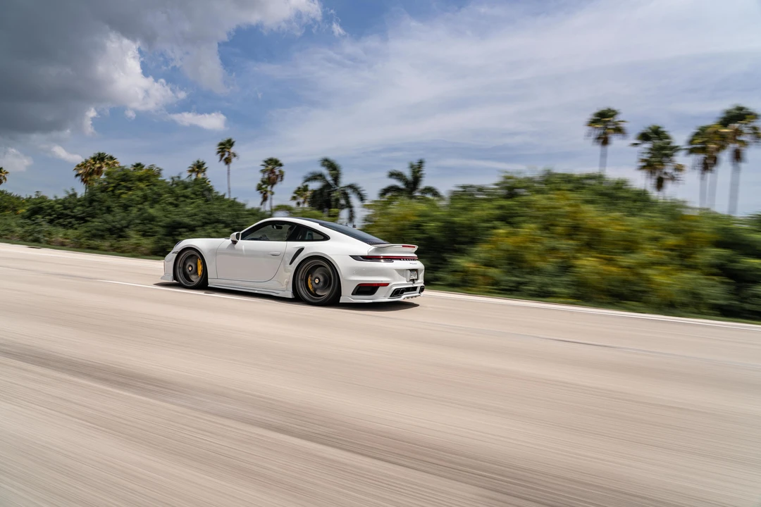 2023 Porsche 992 Turbo - Image 27 of 31