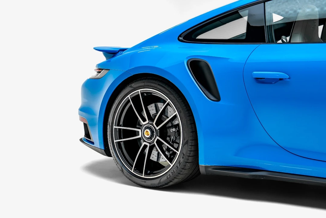 2023 Porsche 992 Turbo S - Image 15 of 31
