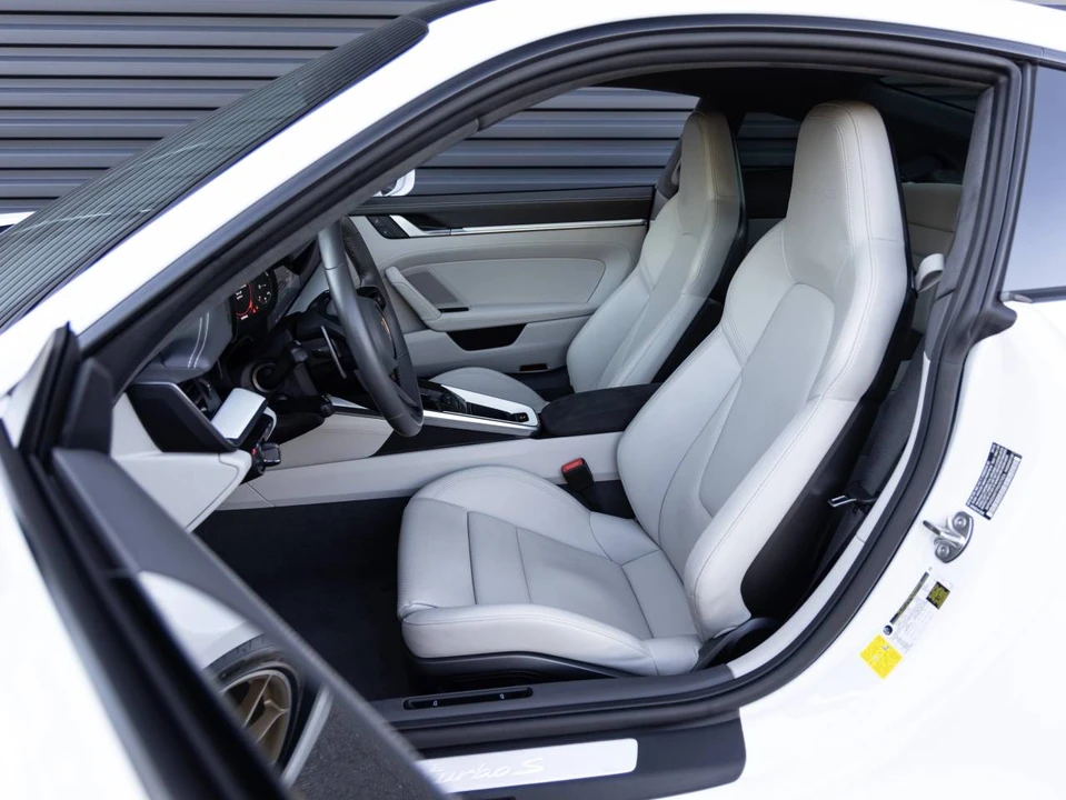 2023 Porsche 992 Turbo S - Image 5 of 5