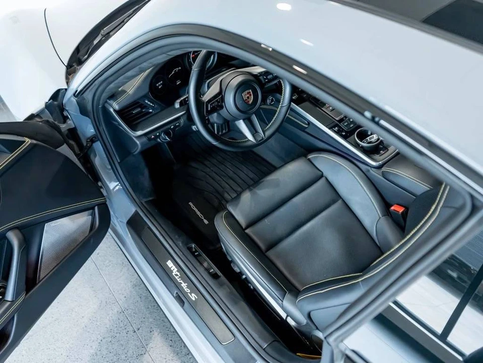 2023 Porsche 992 Turbo S - Image 4 of 5