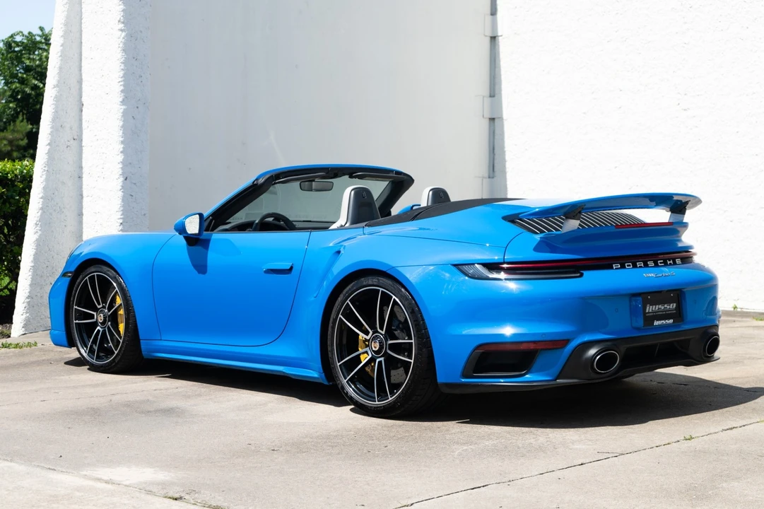 2023 Porsche 911 - Image 14 of 31