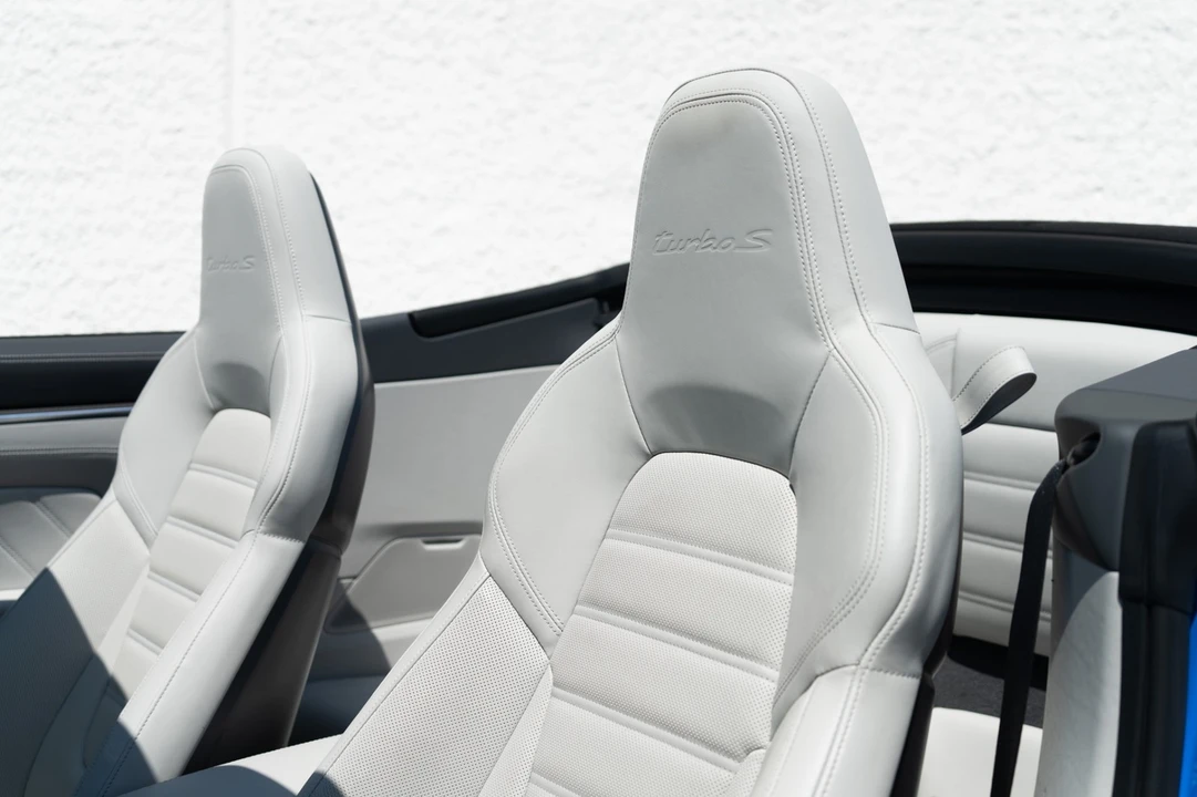 2023 Porsche 911 - Image 21 of 31