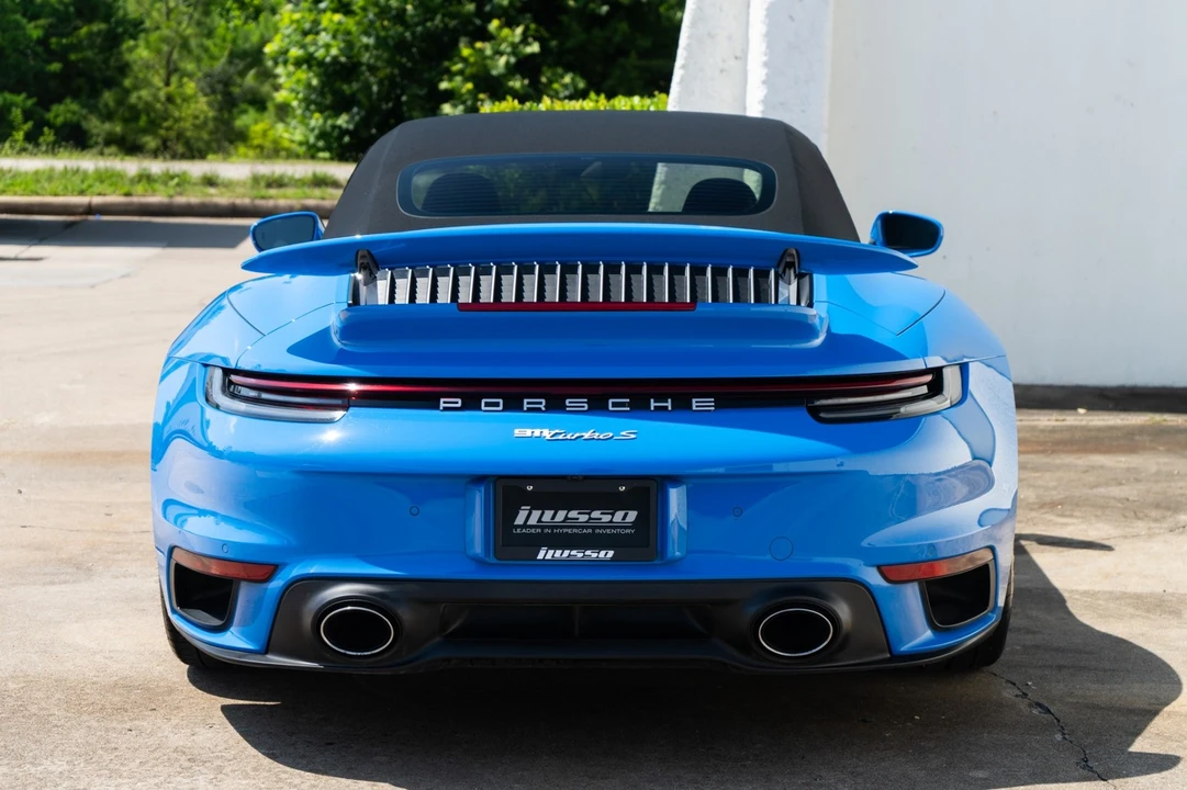 2023 Porsche 911 - Image 15 of 31