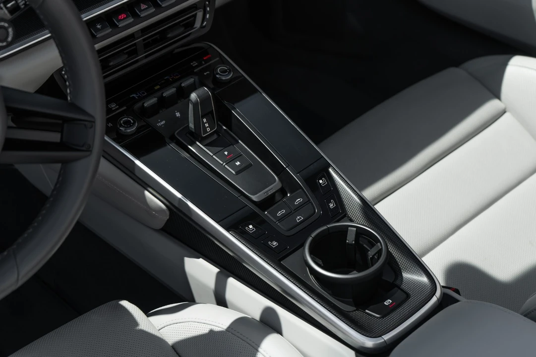 2023 Porsche 911 - Image 19 of 31