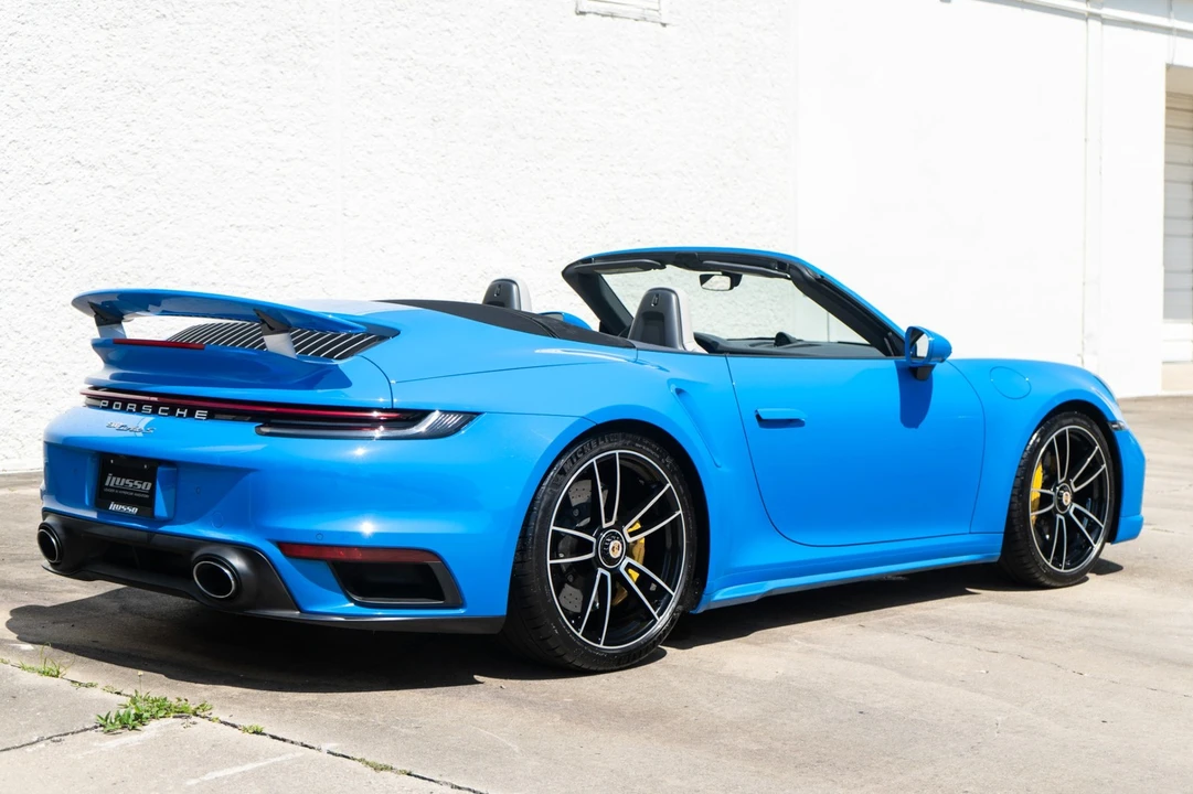 2023 Porsche 911 - Image 4 of 31
