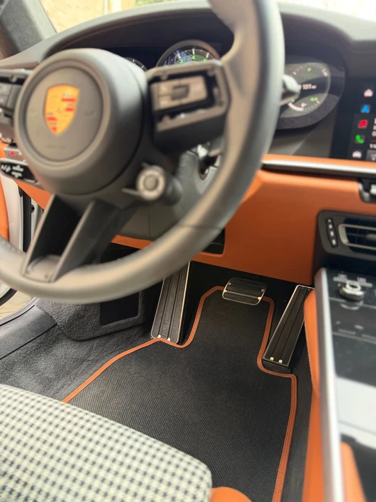 2023 Porsche 992 Turbo S - Image 14 of 31