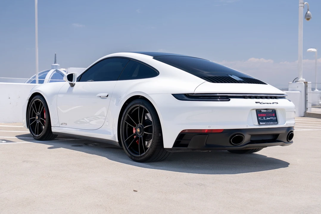 2023 Porsche 992 Carrera - Image 10 of 31