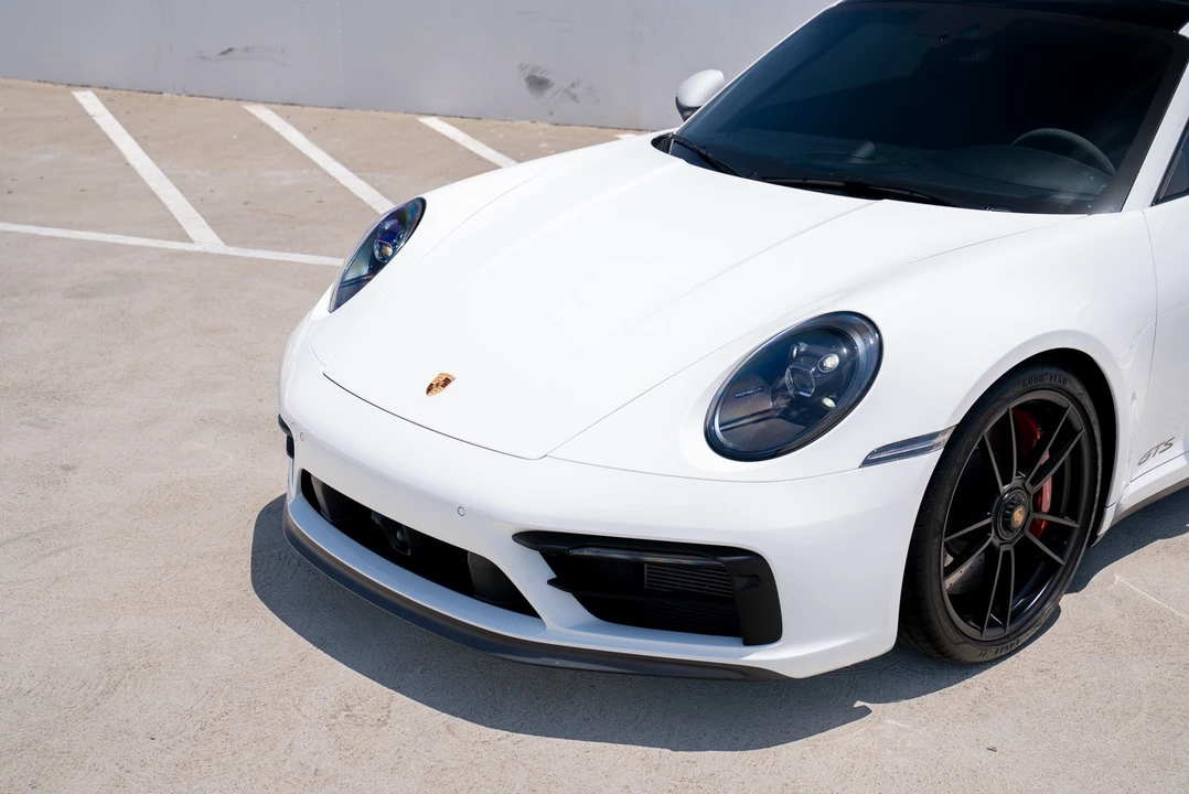 2023 Porsche 992 Carrera - Image 5 of 31