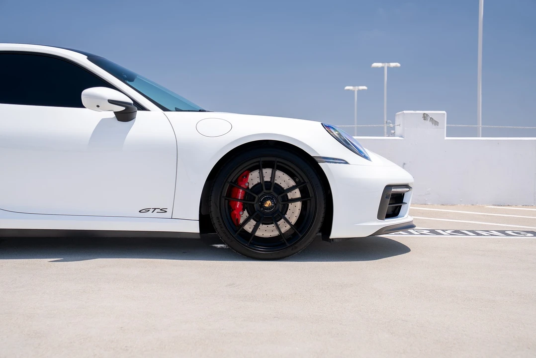 2023 Porsche 992 Carrera - Image 21 of 31