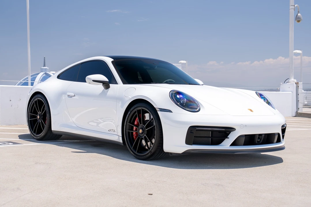 2023 Porsche 992 Carrera - Image 22 of 31