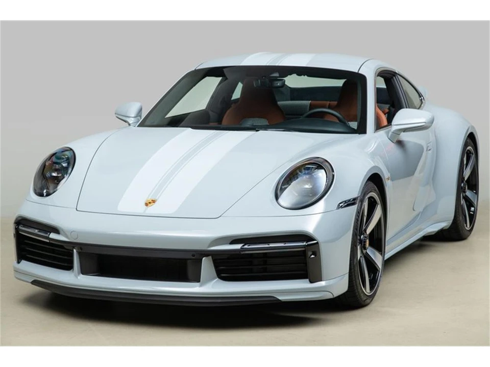 2023 Porsche 992 Carrera - Image 2 of 31