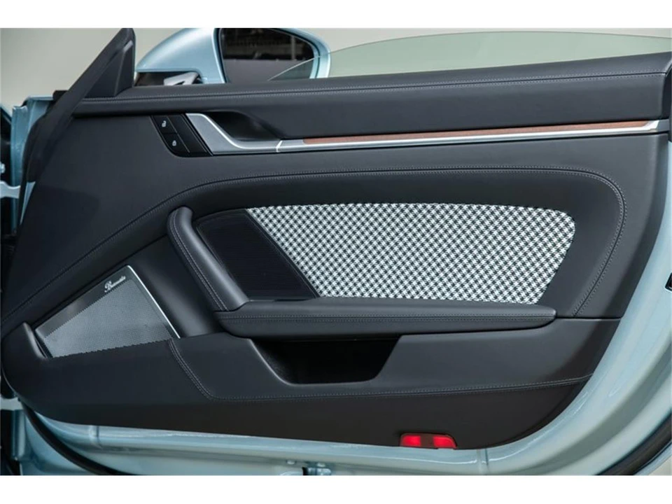 2023 Porsche 992 Carrera - Image 26 of 31