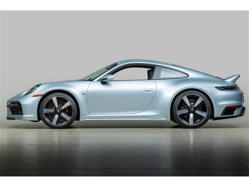 2023 Porsche 992 Carrera - Image 7 of 31