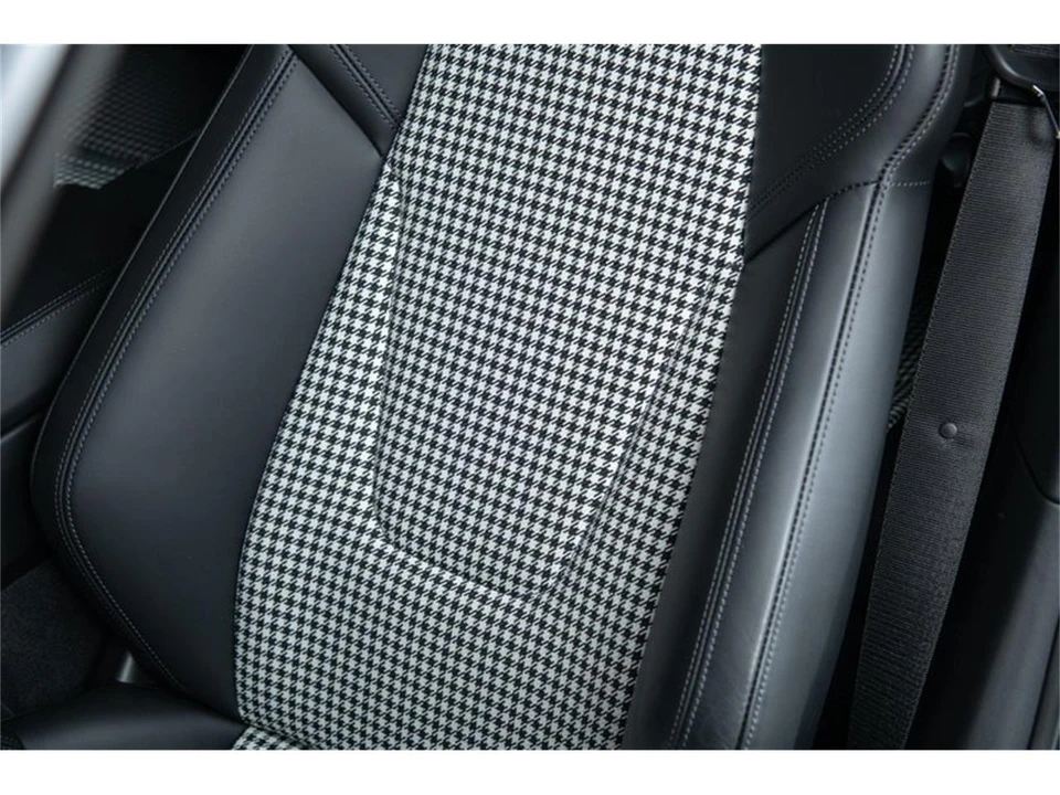 2023 Porsche 992 Carrera - Image 23 of 31