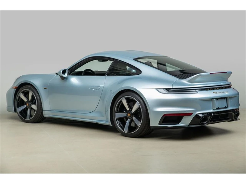2023 Porsche 992 Carrera - Image 8 of 31