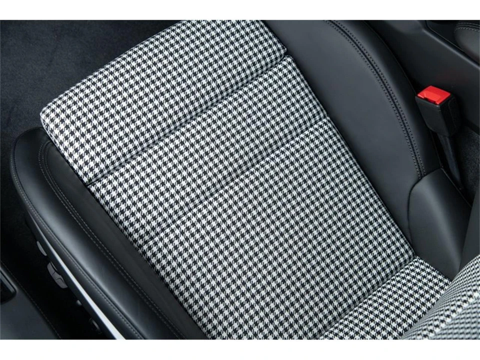 2023 Porsche 992 Carrera - Image 24 of 31