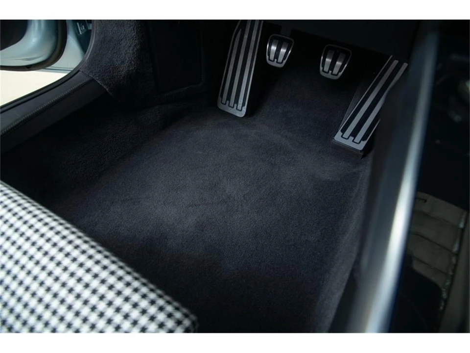 2023 Porsche 992 Carrera - Image 25 of 31