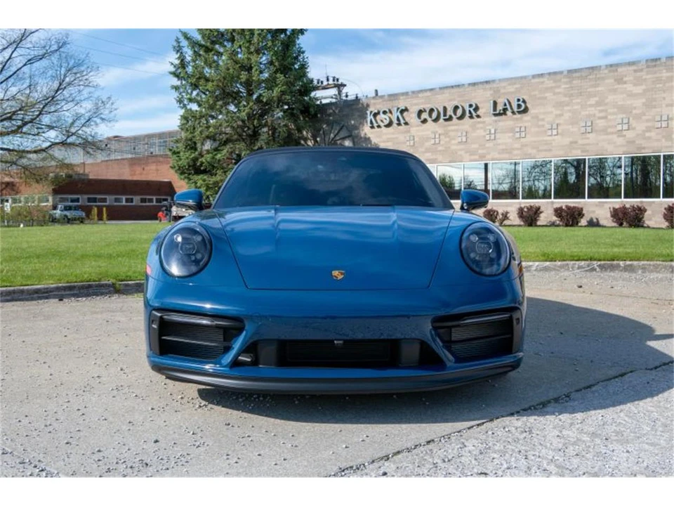2023 Porsche 992 Carrera - Image 22 of 31
