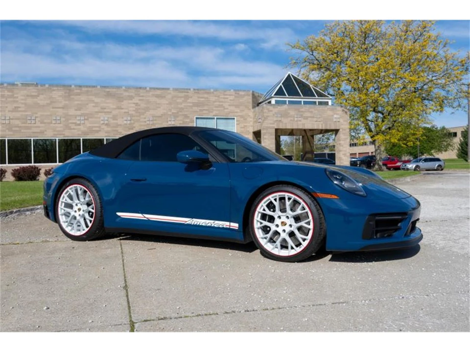 2023 Porsche 992 Carrera - Image 10 of 31