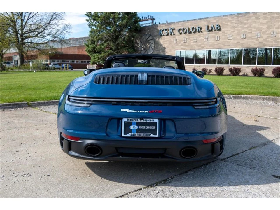 2023 Porsche 992 Carrera - Image 29 of 31