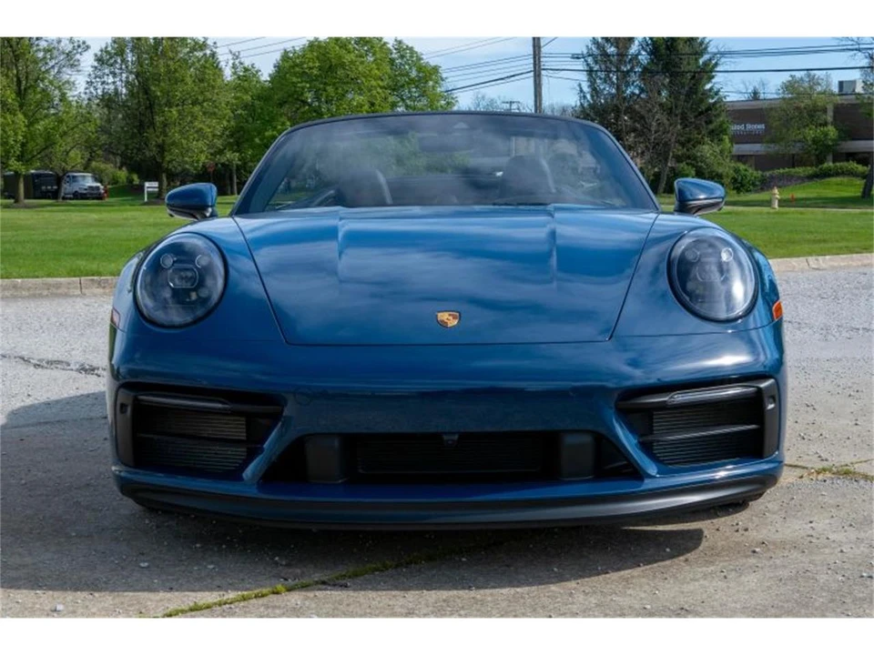2023 Porsche 992 Carrera - Image 23 of 31