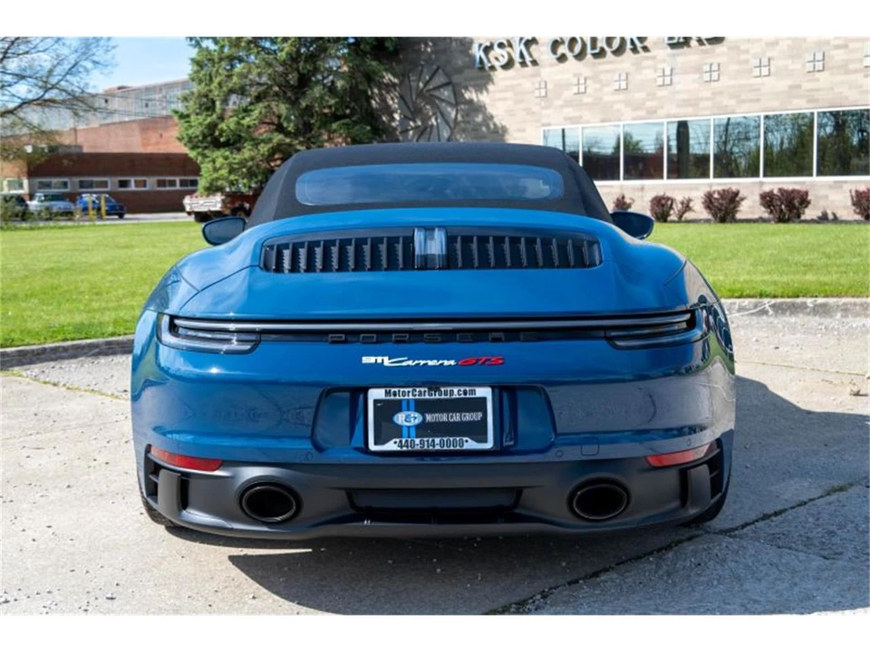 2023 Porsche 992 Carrera - Image 30 of 31