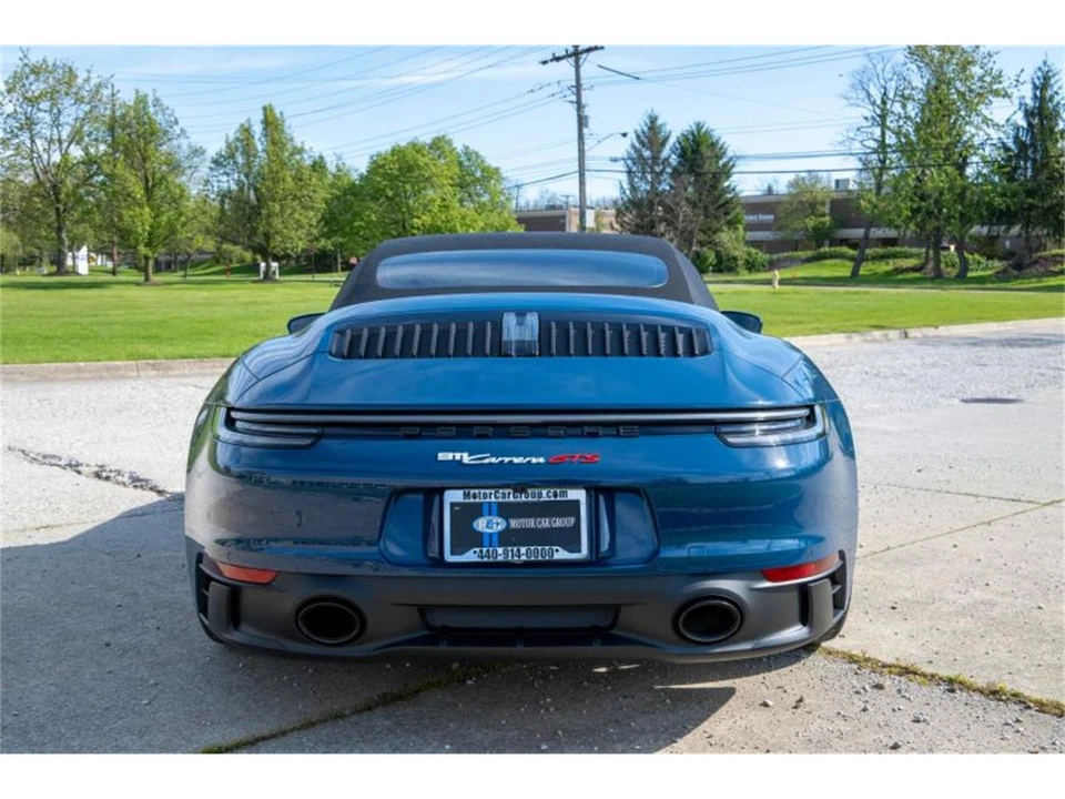 2023 Porsche 992 Carrera - Image 27 of 31